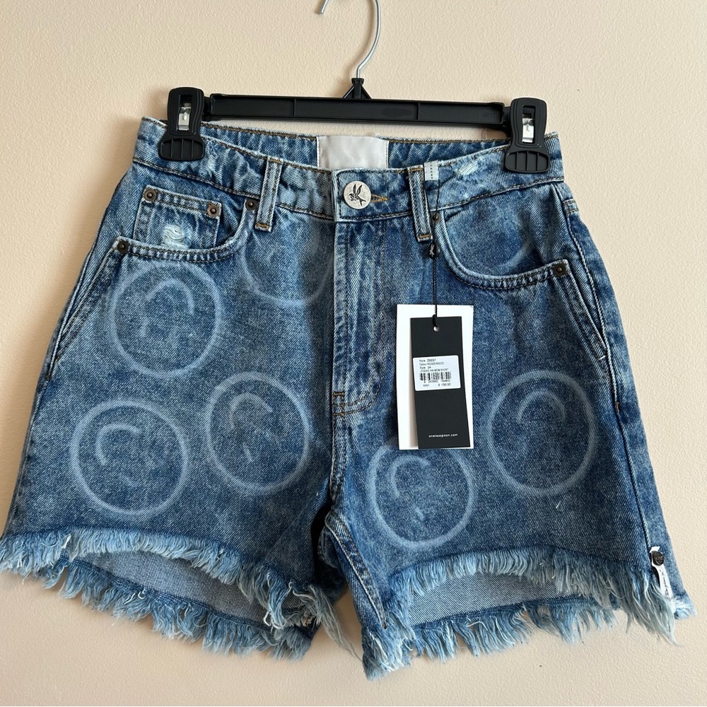 NWT One Teaspoon legend mom Shorts women's size 24
